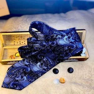 Exotic deep blue classic Tie